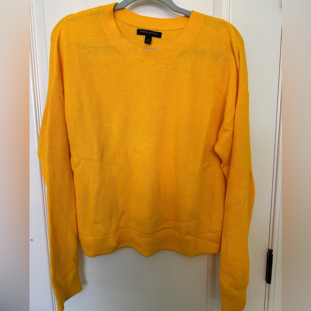 Lightweight yellow sweater